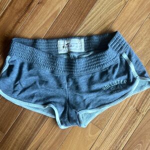 Surf shorts